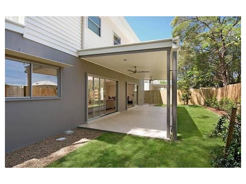 1217 Stanley Street East, Coorparoo QLD 4151