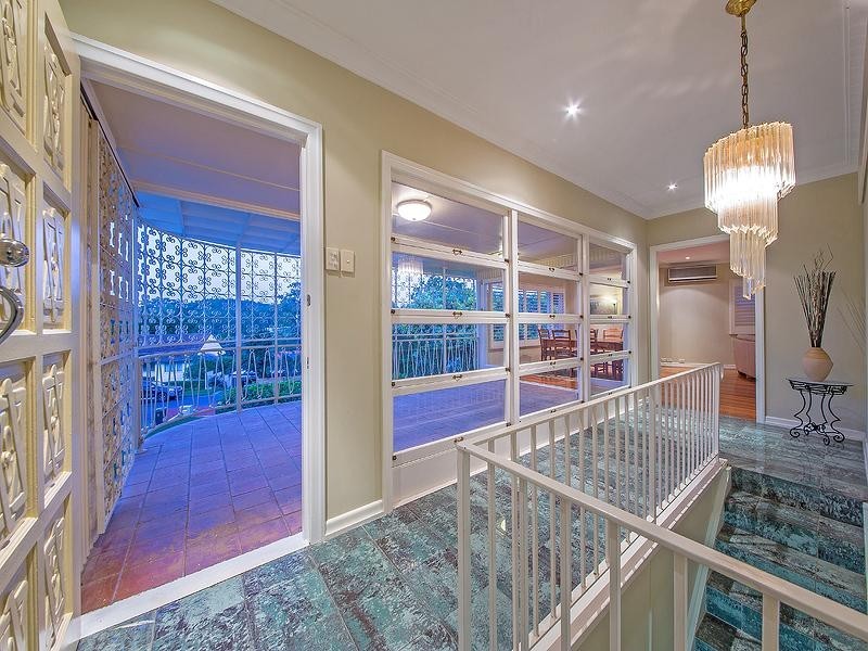 15 Springleigh Street, Coorparoo QLD 4151