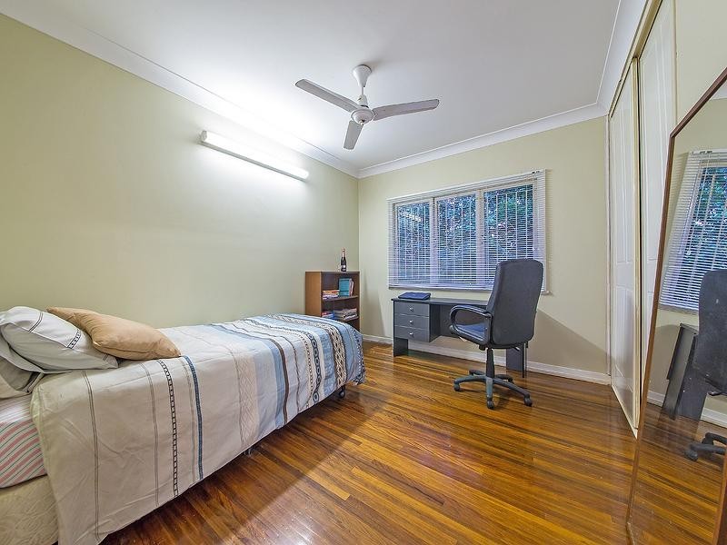 15 Springleigh Street, Coorparoo QLD 4151