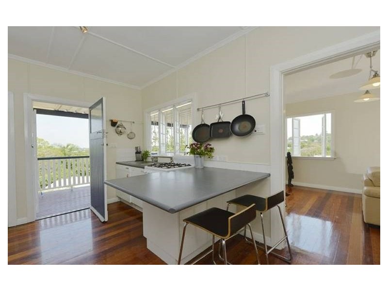 258 Chatsworth Road, Coorparoo QLD 4151