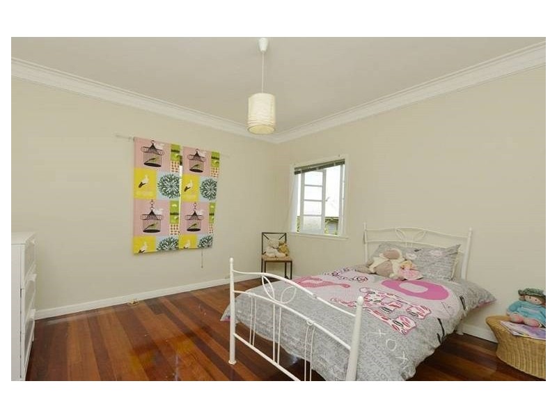 258 Chatsworth Road, Coorparoo QLD 4151