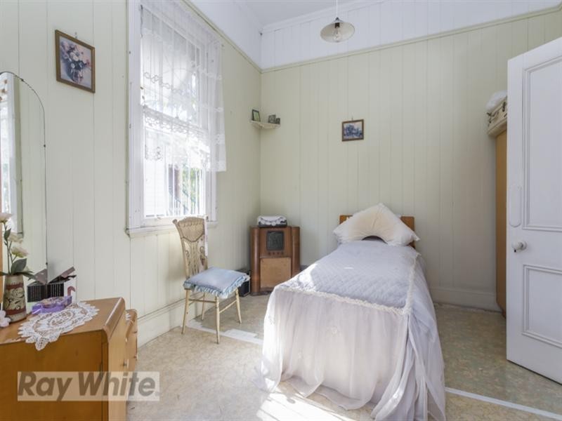 12 Fisher Street, East Brisbane QLD 4169