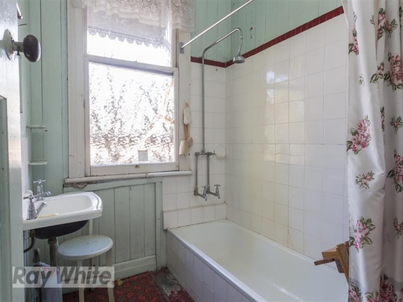 12 Fisher Street, East Brisbane QLD 4169