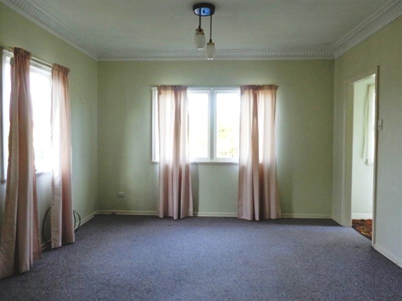 66 Greenmount Avenue, Holland Park QLD 4121