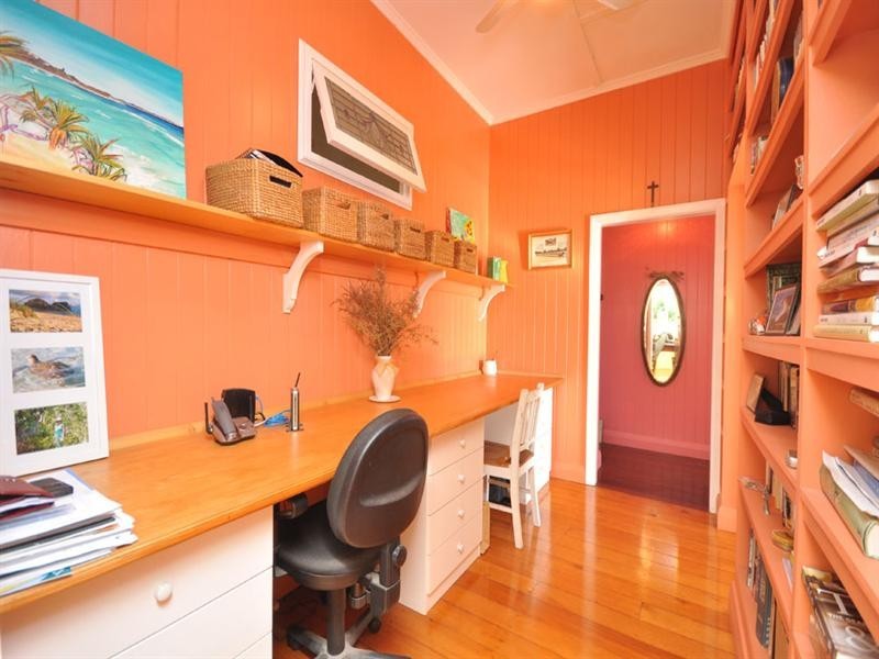 51 Brinawa Street, Camp Hill QLD 4152