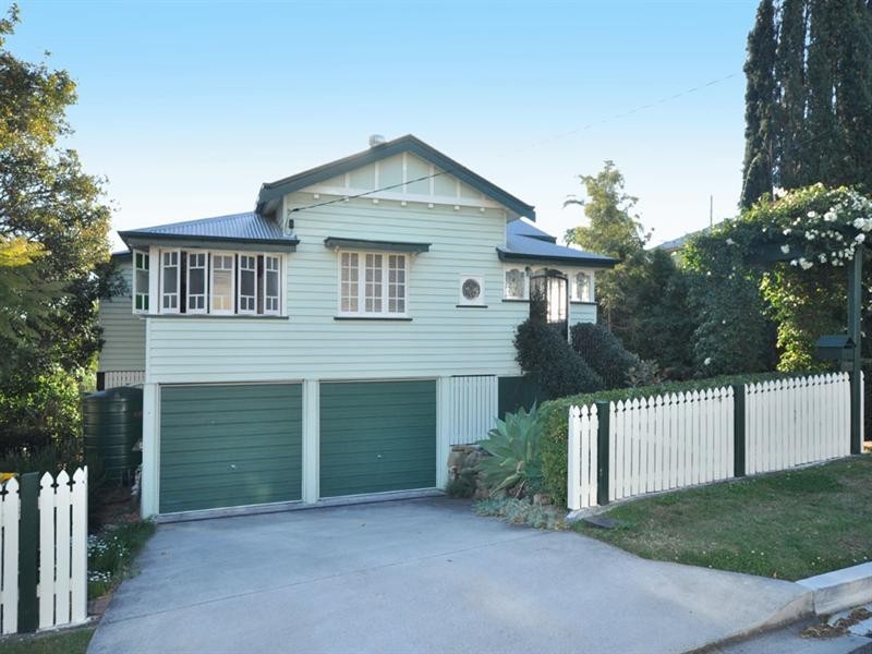 51 Brinawa Street, Camp Hill QLD 4152