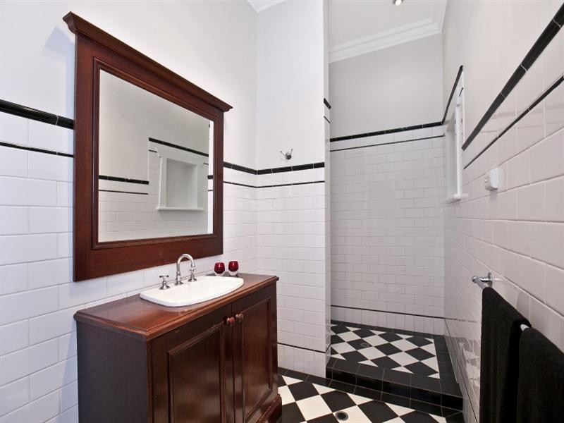 6 Rowley Terrace, Woodville SA 5011