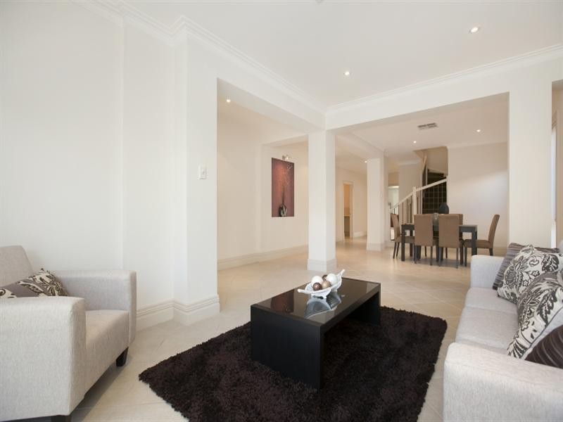 8 Mercurio Drive, Flinders Park SA 5025