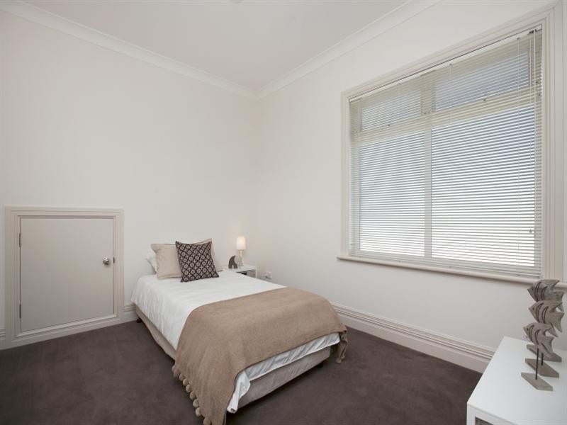 8 Mercurio Drive, Flinders Park SA 5025