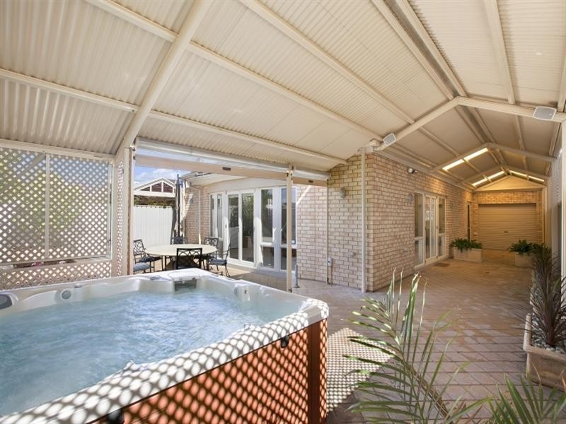 8 Mercurio Drive, Flinders Park SA 5025