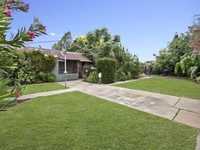 5 Carnarvon Parade, West Croydon SA 5008