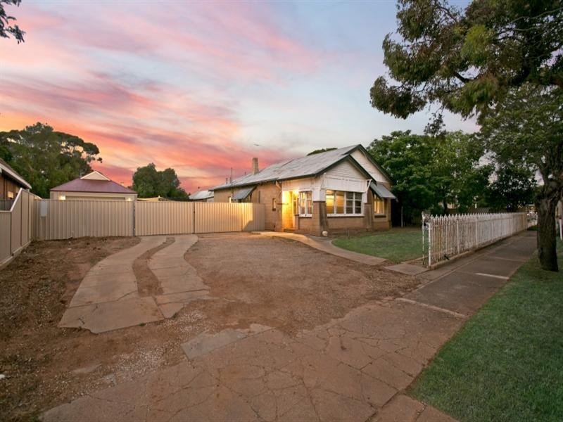 31 Stanley Street, Woodville SA 5011