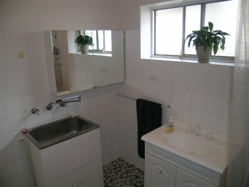 2/105 Ledger Road, Beverley SA 5009