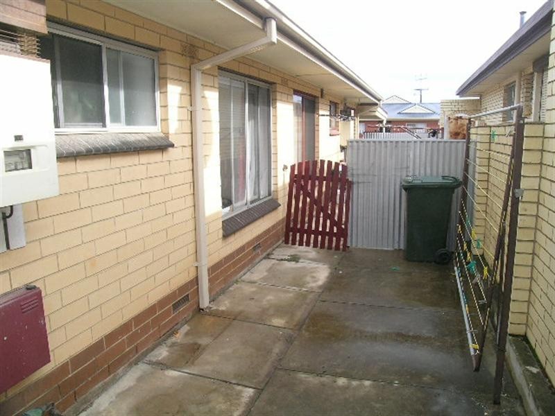 2/105 Ledger Road, Beverley SA 5009