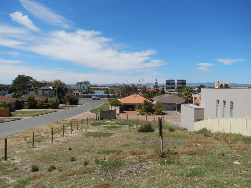 5 Estcourt Road, Tennyson SA 5022