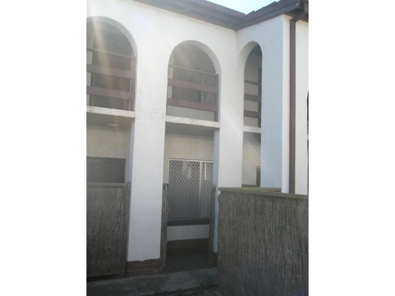 2/1 Fourth Avenue, Woodville Gardens SA 5012