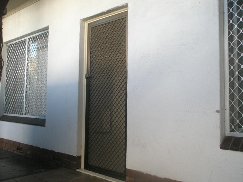 2/1 Fourth Avenue, Woodville Gardens SA 5012