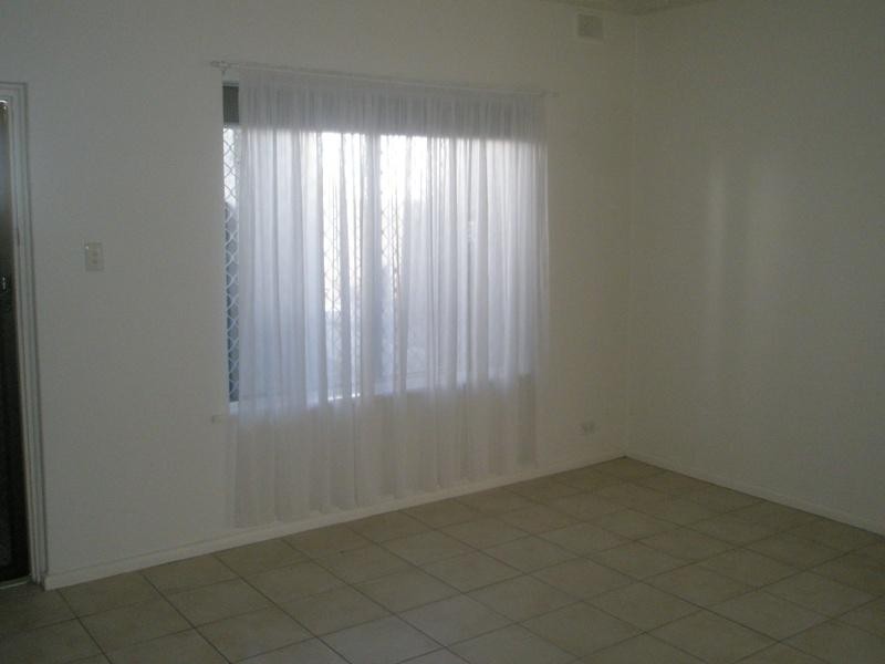 2/1 Fourth Avenue, Woodville Gardens SA 5012