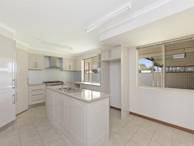 4 Fox Street, Pennington SA 5013