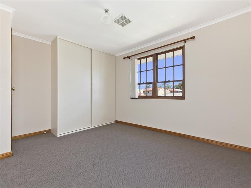 4 Fox Street, Pennington SA 5013