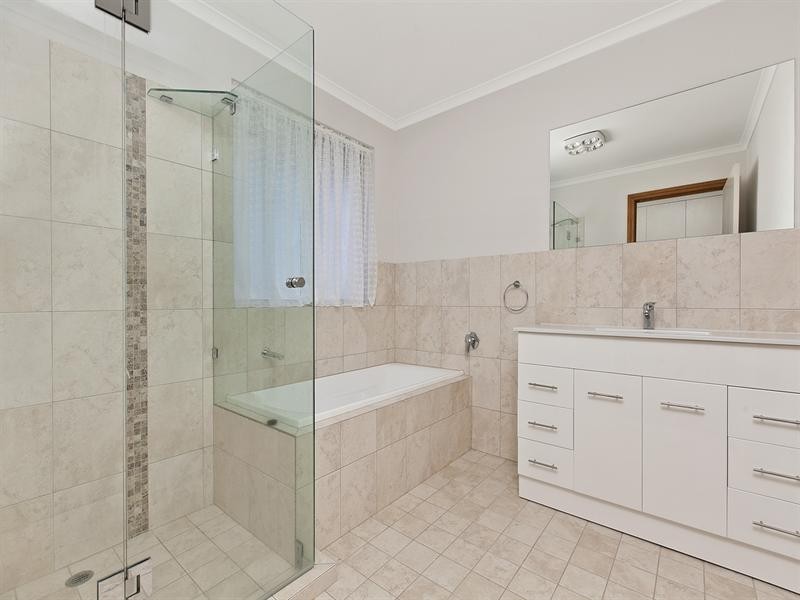 4 Fox Street, Pennington SA 5013