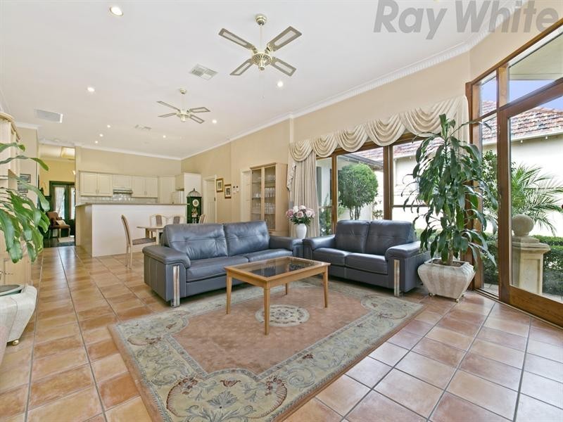 9 The Grove, Woodville SA 5011