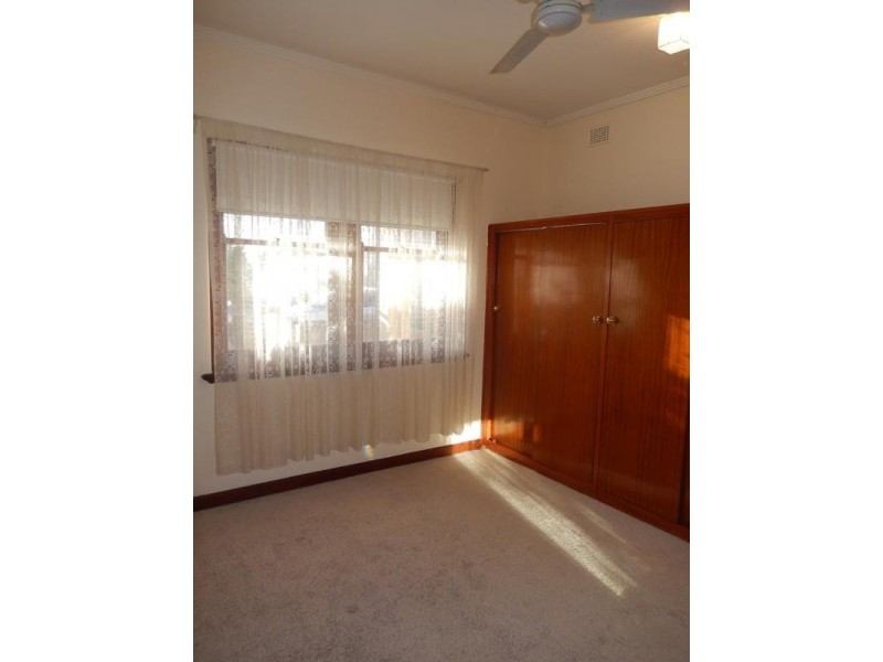 5 Curtis Street, Woodville South SA 5011