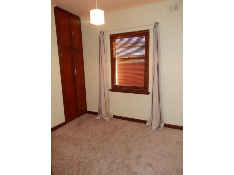 5 Curtis Street, Woodville South SA 5011