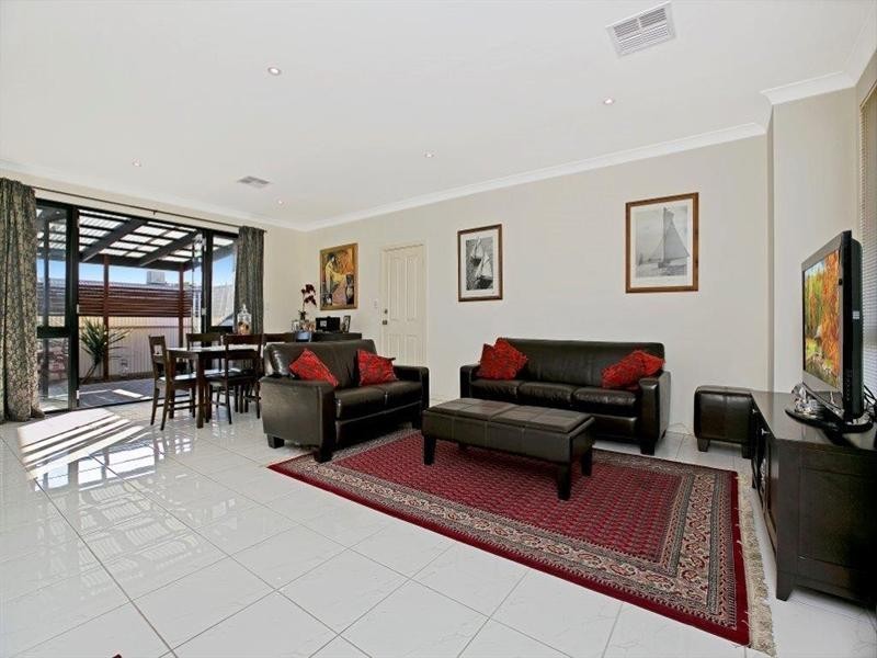 2A Inverell Avenue, North Plympton SA 5037