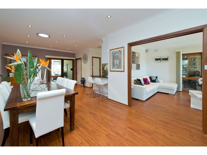 5 Lowanna Road, Seaview Downs SA 5049