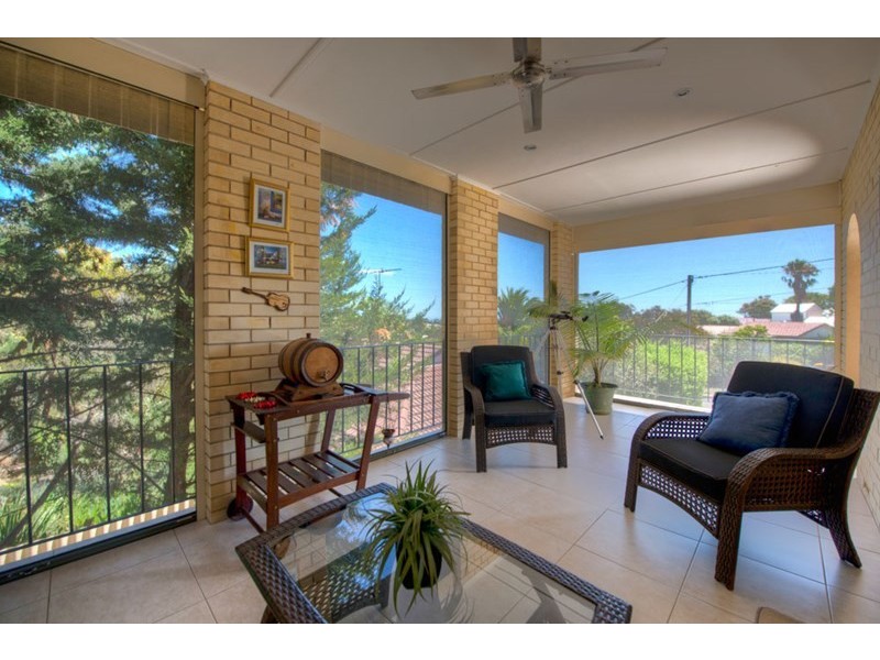 5 Lowanna Road, Seaview Downs SA 5049