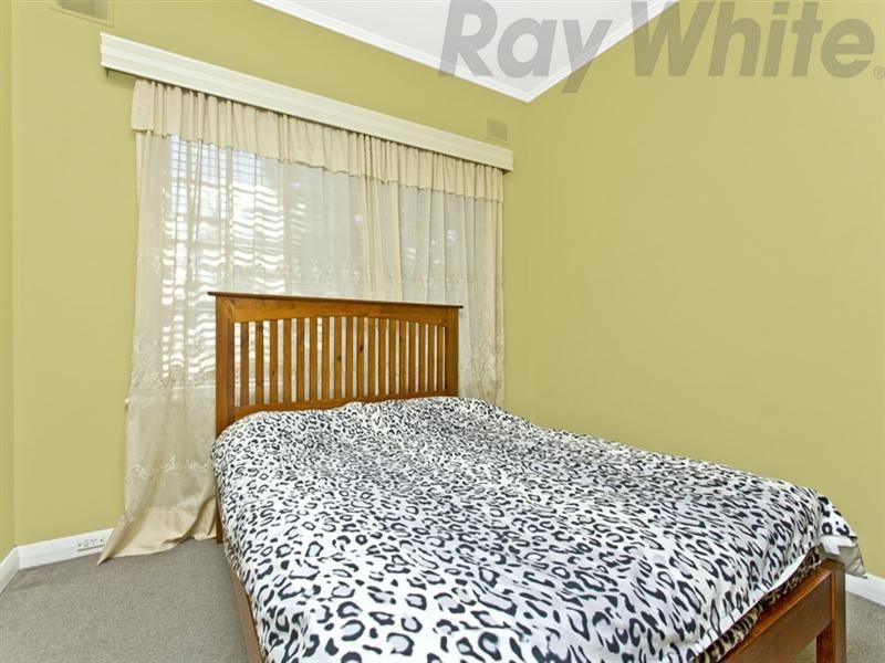 1 Washington Crescent, Findon SA 5023