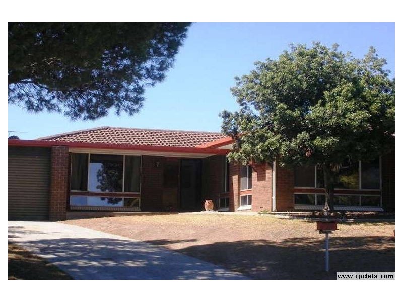 24 Gretel Crescent, Hallett Cove SA 5158