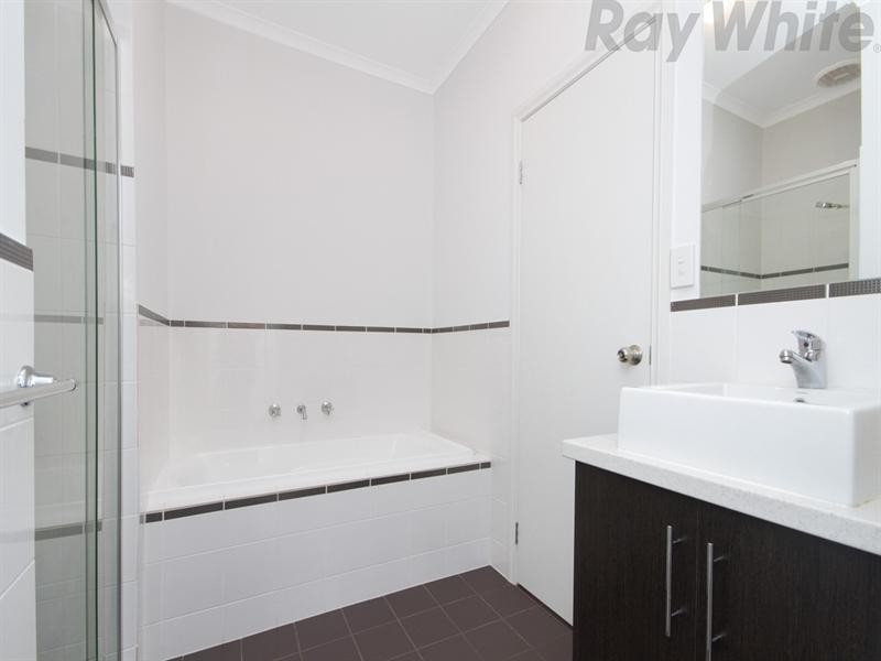 7 Nesbit Street, Albert Park SA 5014