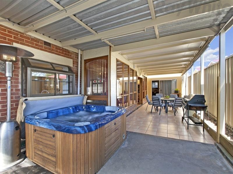 4 Fifth Avenue, Cheltenham SA 5014