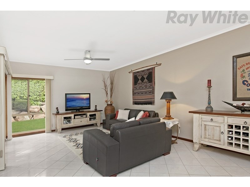 10 Houndsgate Court, Onkaparinga Hills SA 5163