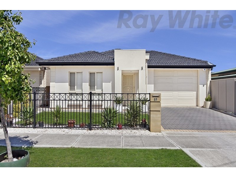 11 Londonderry Crescent, Mansfield Park SA 5012