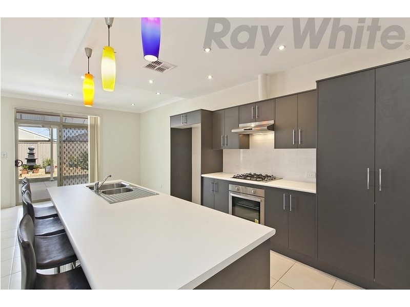 11 Londonderry Crescent, Mansfield Park SA 5012