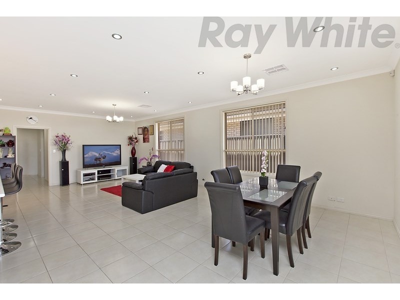 11 Londonderry Crescent, Mansfield Park SA 5012