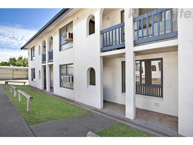 8/18 West Beach Road, West Beach SA 5024
