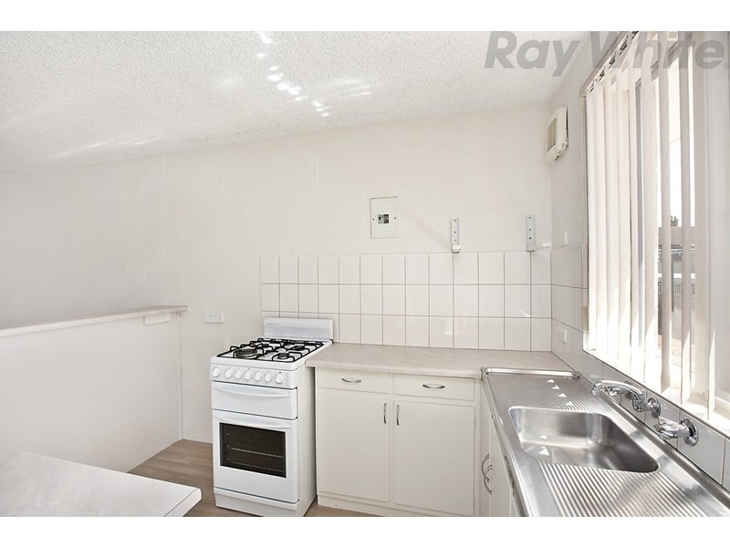 8/18 West Beach Road, West Beach SA 5024