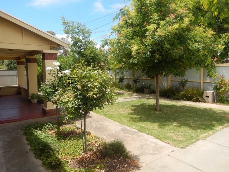 10 Liberton Avenue, Croydon Park SA 5008