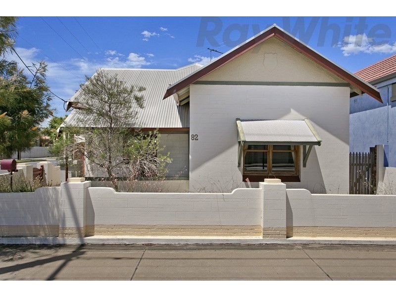 82 Fletcher Road, Birkenhead SA 5015