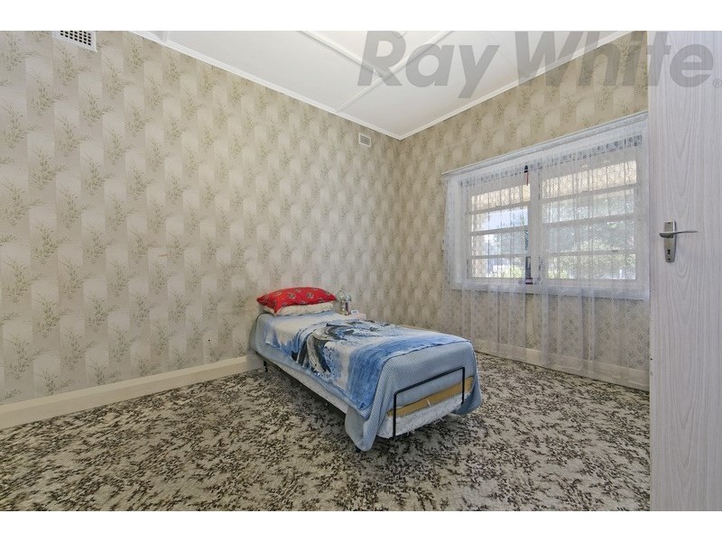 4 Oval Avenue, Woodville South SA 5011