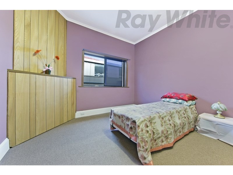 4 Oval Avenue, Woodville South SA 5011