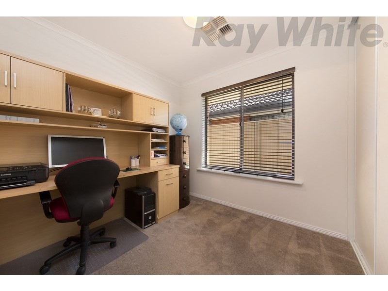 42 Kent Street, Mansfield Park SA 5012