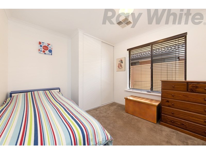 42 Kent Street, Mansfield Park SA 5012