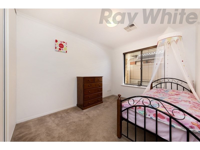 42 Kent Street, Mansfield Park SA 5012