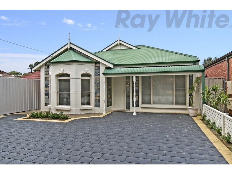 32 Hughes Street South, Woodville SA 5011