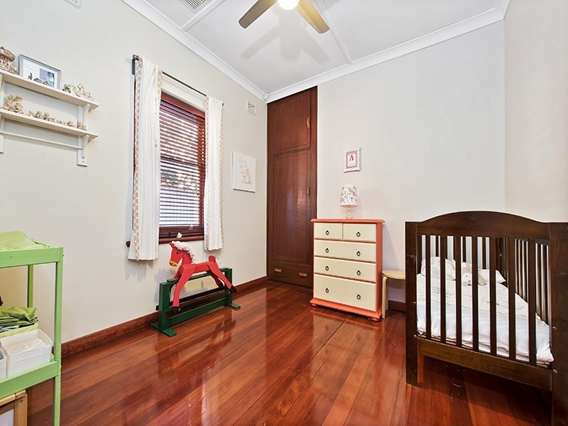 14 Fairweather Avenue, Woodville South SA 5011